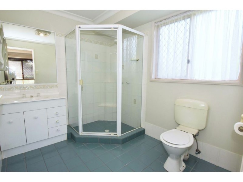 19 Bethel Street, Carina QLD 4152