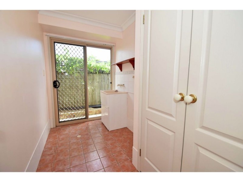 19 Bethel Street, Carina QLD 4152