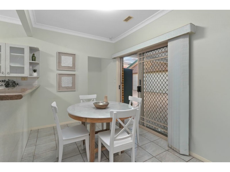 22 Rundle Place, Carindale QLD 4152