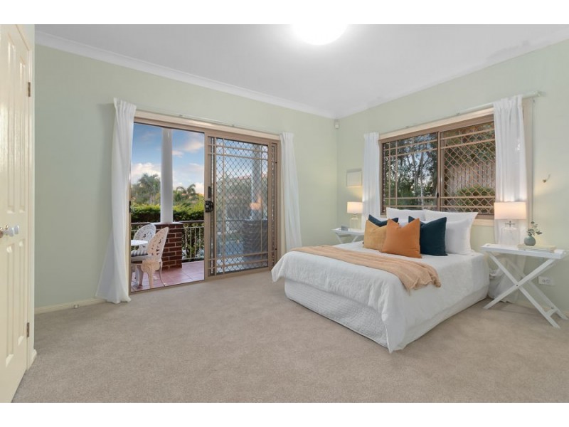 22 Rundle Place, Carindale QLD 4152