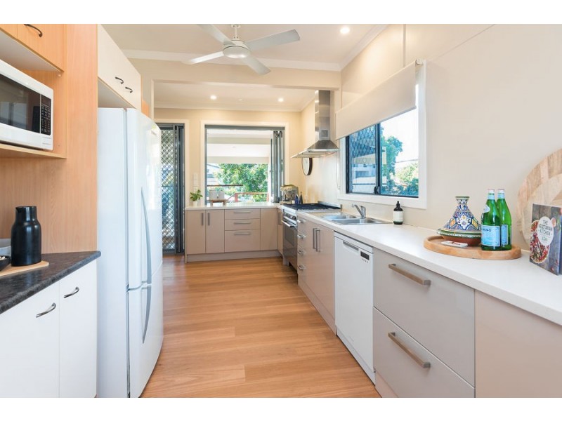 117 Oateson Skyline Drive, Seven Hills QLD 4170