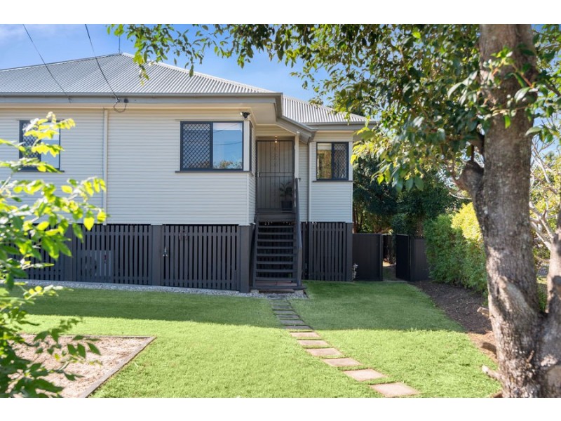 117 Oateson Skyline Drive, Seven Hills QLD 4170