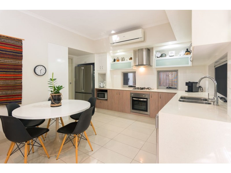 5 Ames Street, Coorparoo QLD 4151