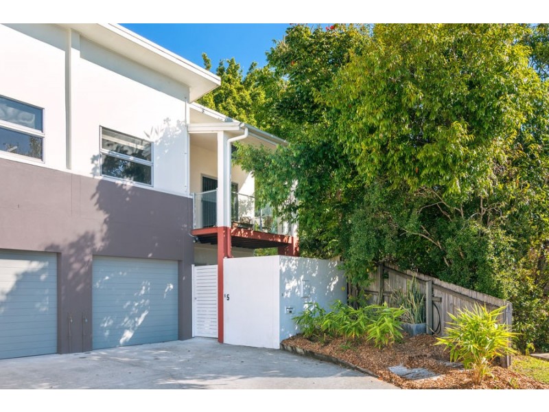 5 Ames Street, Coorparoo QLD 4151