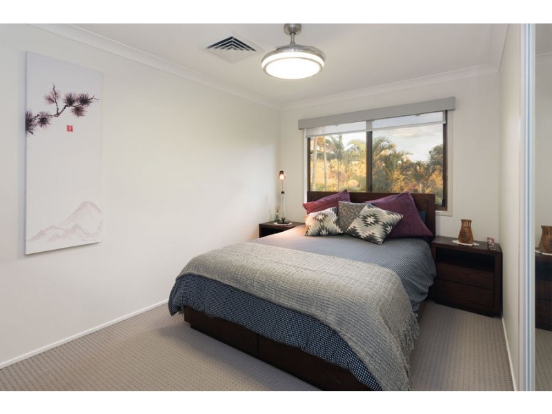 5 Galahad Street, Carindale QLD 4152