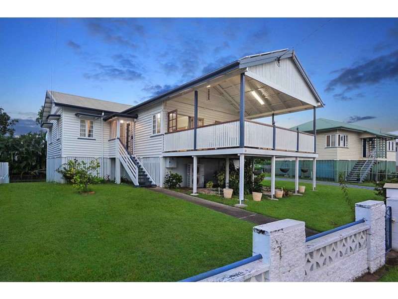 37 Oateson Skyline Dr, Seven Hills QLD 4170