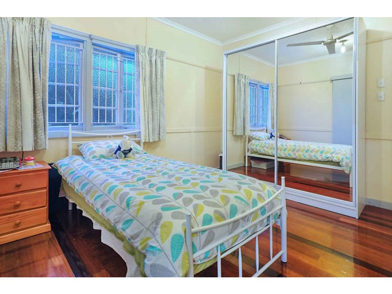 37 Oateson Skyline Dr, Seven Hills QLD 4170