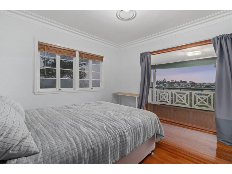 35 Majestic Outlook, Seven Hills QLD 4170