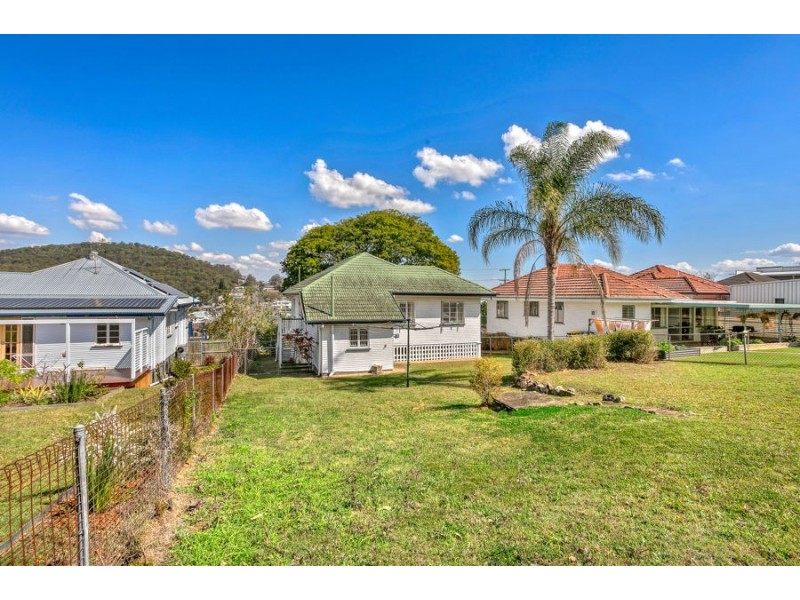 77 Grenfell St, Mount Gravatt East QLD 4122