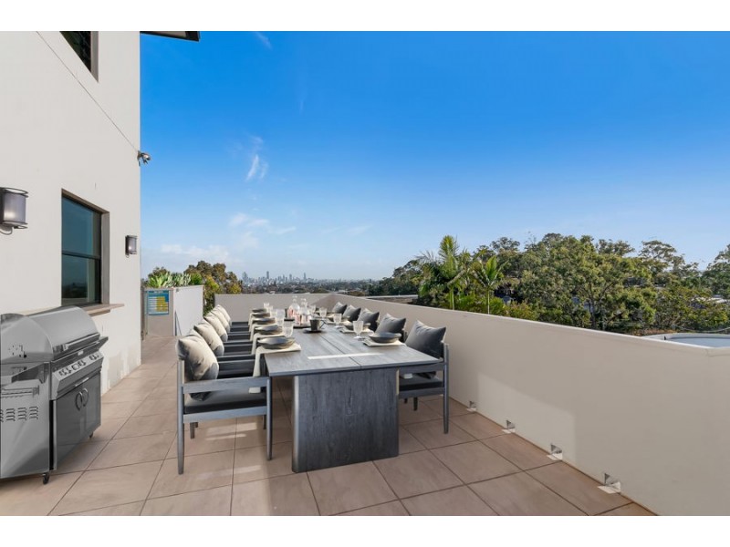 20a Garvary st, Holland Park West QLD 4121