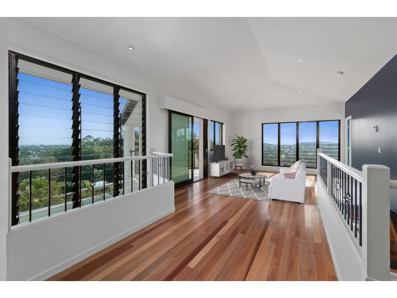 20a Garvary st, Holland Park West QLD 4121