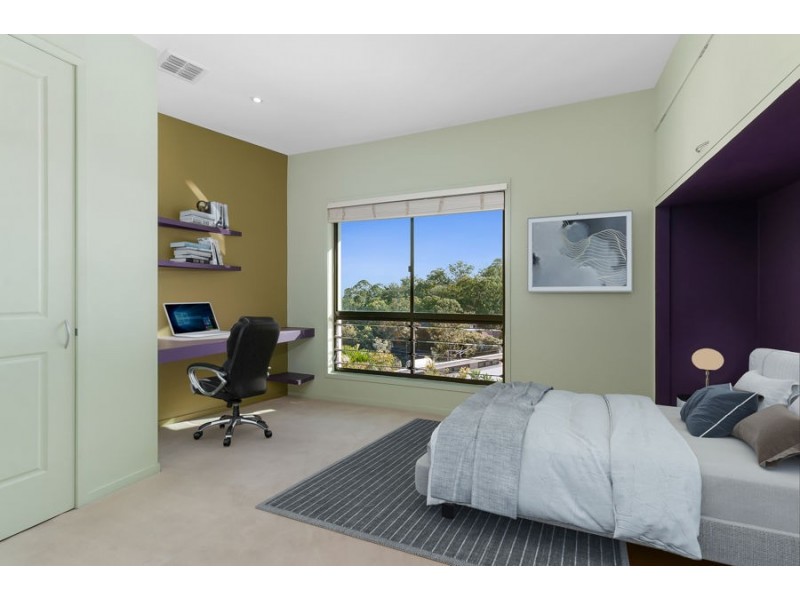 20a Garvary st, Holland Park West QLD 4121