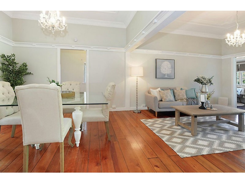 24 Waite Street, Norman Park QLD 4170