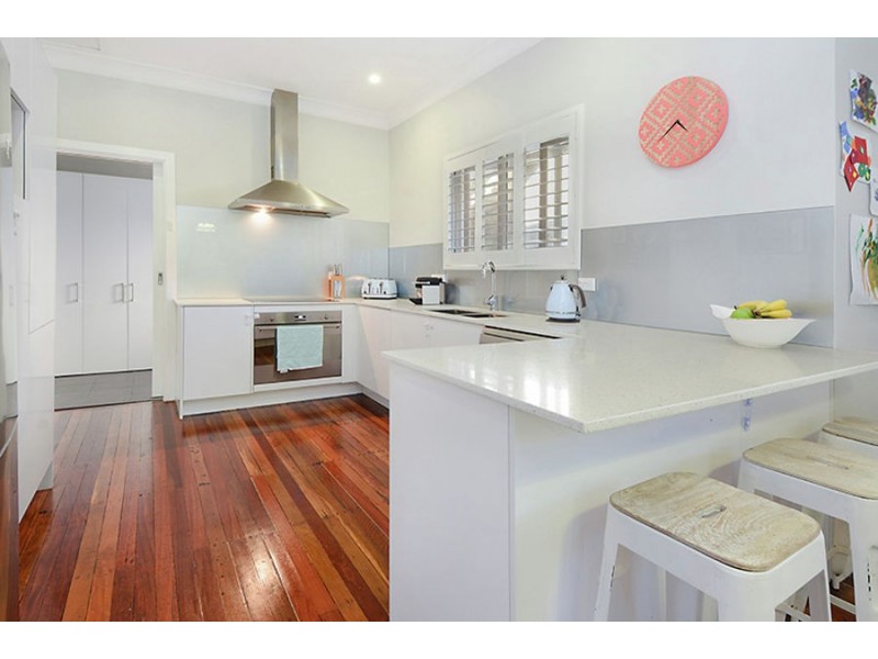 44 Framont Ave, Holland Park QLD 4121