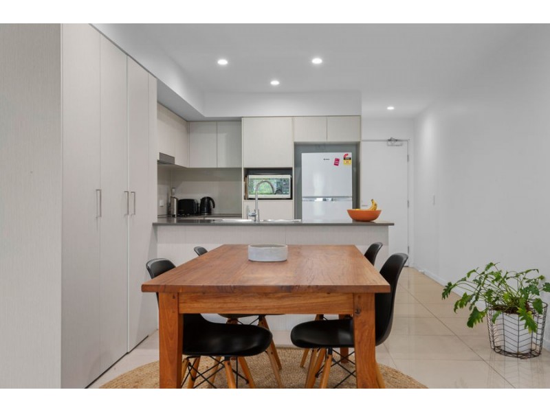 6 / 47 Victor Street, Holland Park QLD 4121