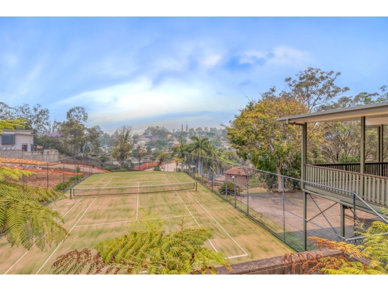 64 Carrara Street, Mount Gravatt East QLD 4122