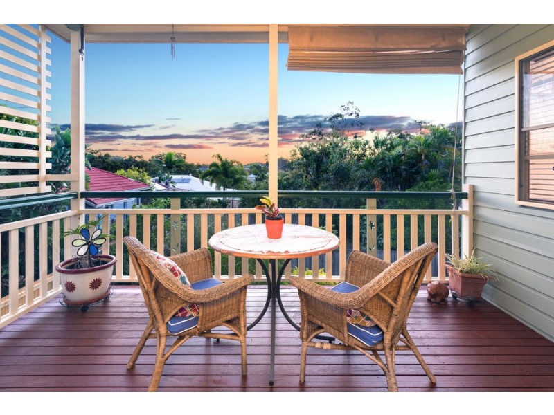 823 Cavendish Road, Holland Park QLD 4121