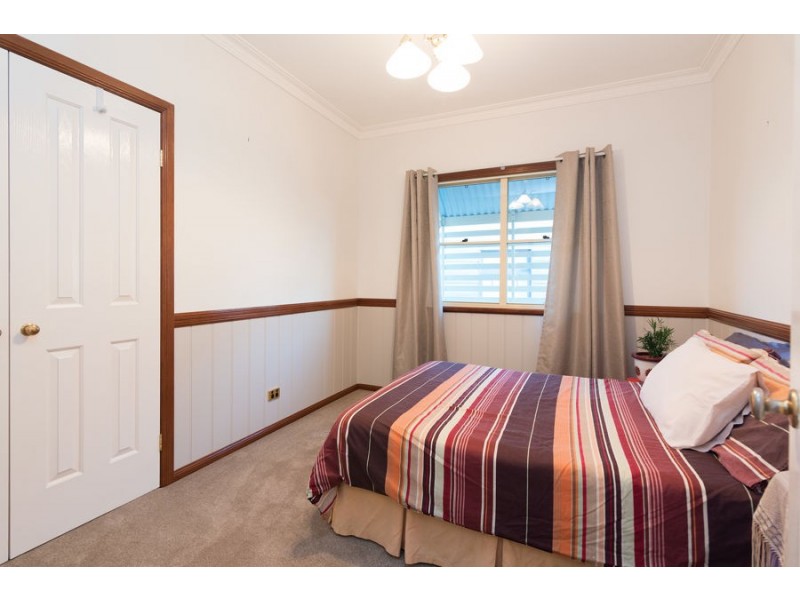 823 Cavendish Road, Holland Park QLD 4121