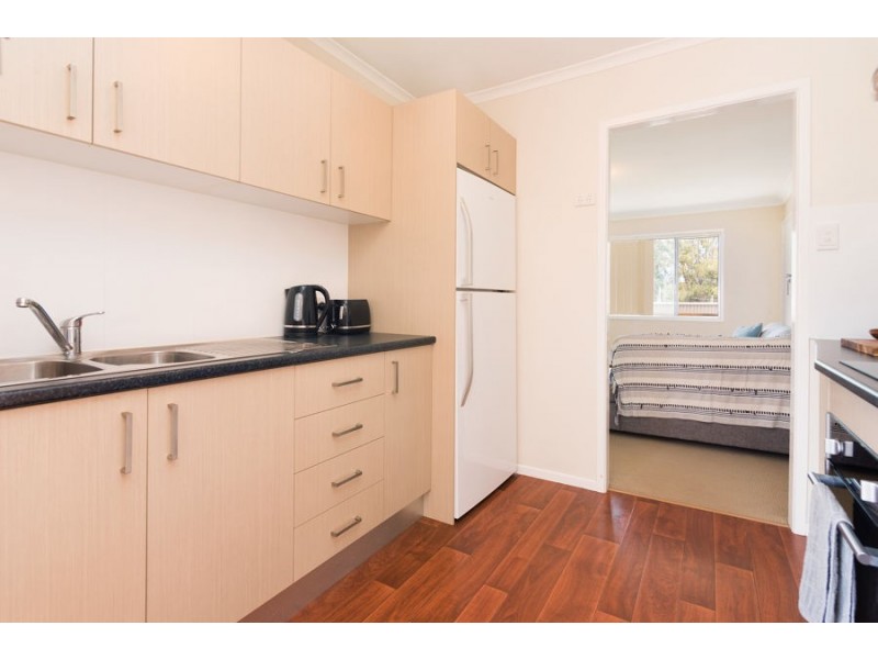 18 Kent Street, Coorparoo QLD 4151