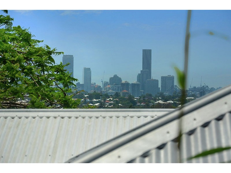 67 Macaulay Street, Coorparoo QLD 4151