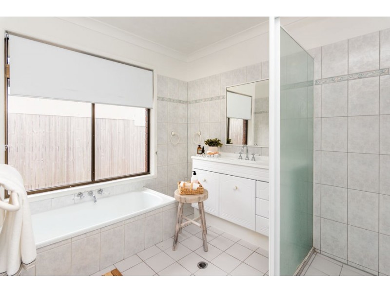 53 Rembrandt Street, Carina QLD 4152