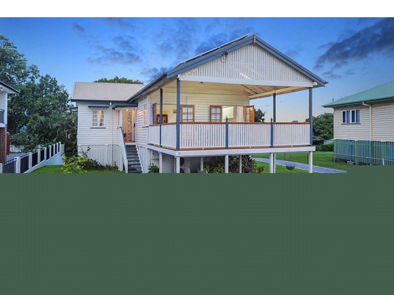37 Oateson Skyline Dr, Seven Hills QLD 4170