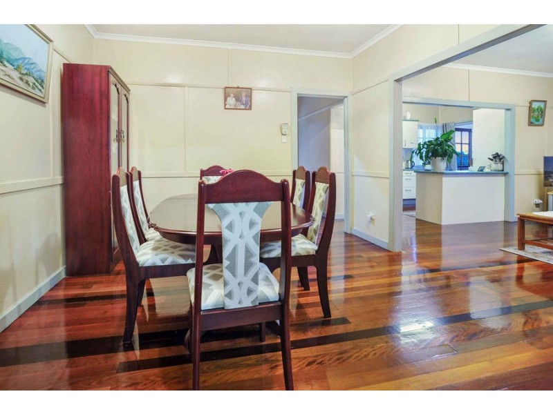 37 Oateson Skyline Dr, Seven Hills QLD 4170