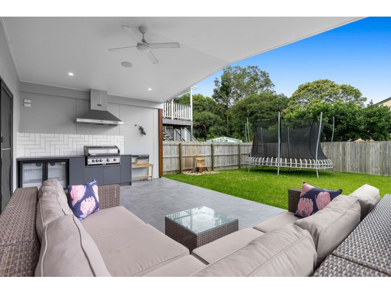 17 Rome Street, Coorparoo QLD 4151