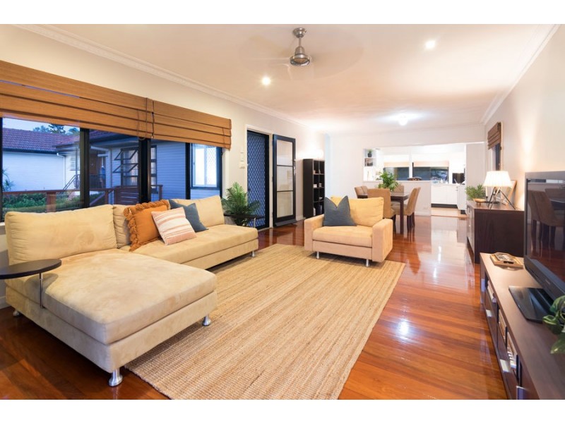 10 Wyeth Street, Wynnum QLD 4178