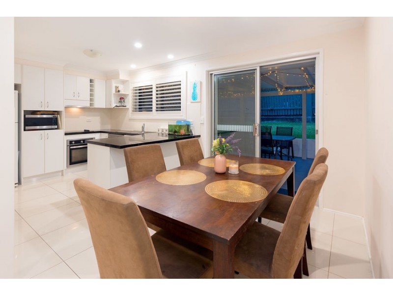 8 Belconnen Street, Rochedale South QLD 4123