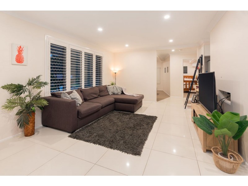 8 Belconnen Street, Rochedale South QLD 4123