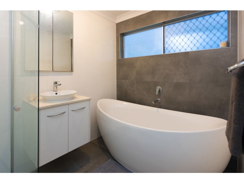 8 Belconnen Street, Rochedale South QLD 4123