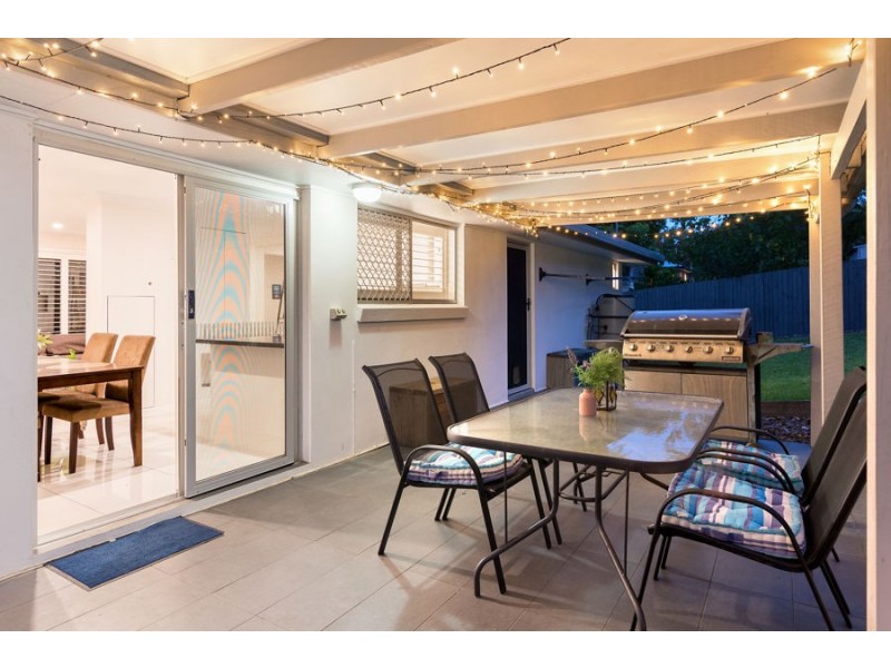 8 Belconnen Street, Rochedale South QLD 4123