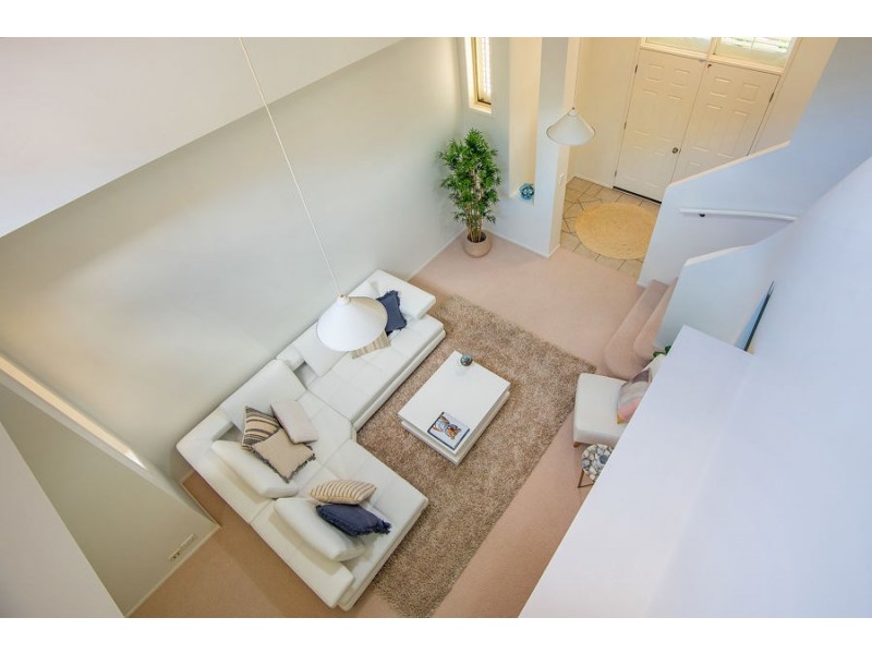 56 Flame Tree Crescent, Carindale QLD 4152