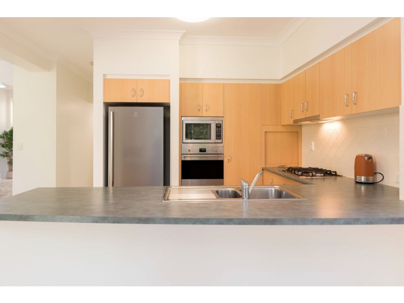 56 Flame Tree Crescent, Carindale QLD 4152