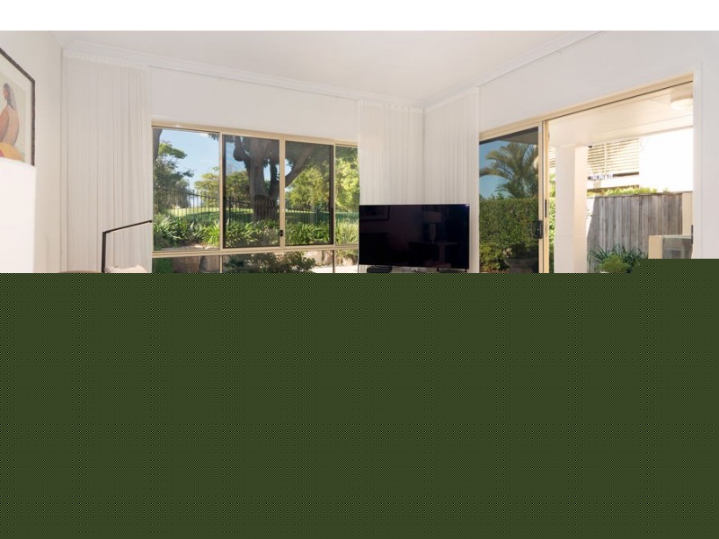 56 Flame Tree Crescent, Carindale QLD 4152