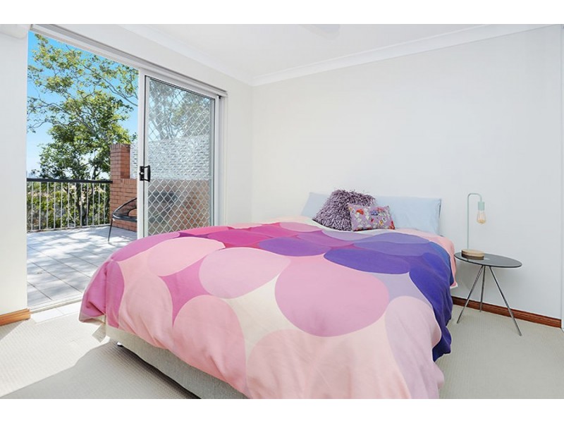 9 / 14 Douglas Street, Greenslopes QLD 4120