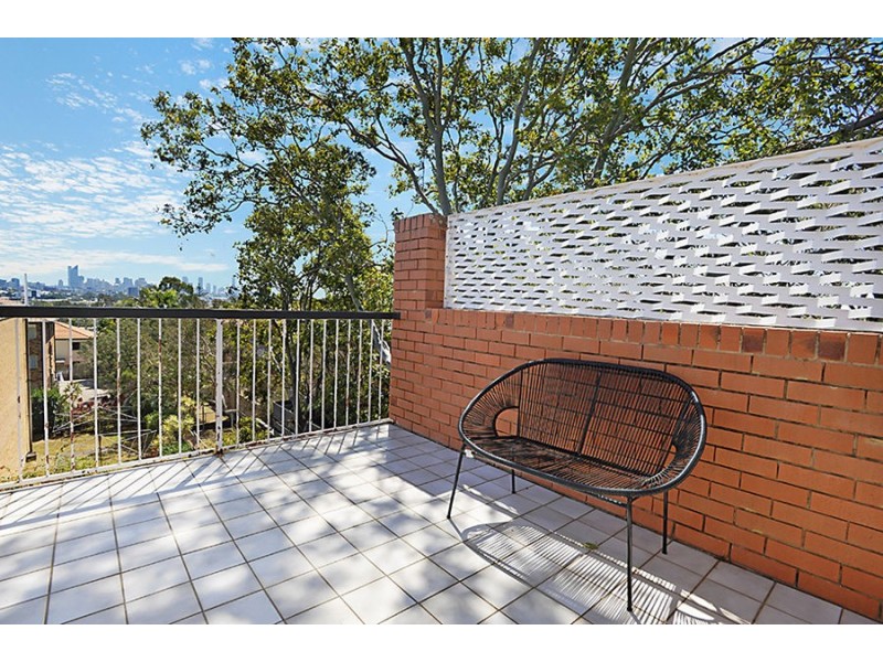 9 / 14 Douglas Street, Greenslopes QLD 4120