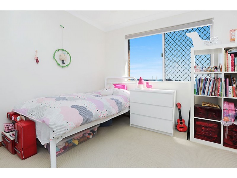 9 / 14 Douglas Street, Greenslopes QLD 4120