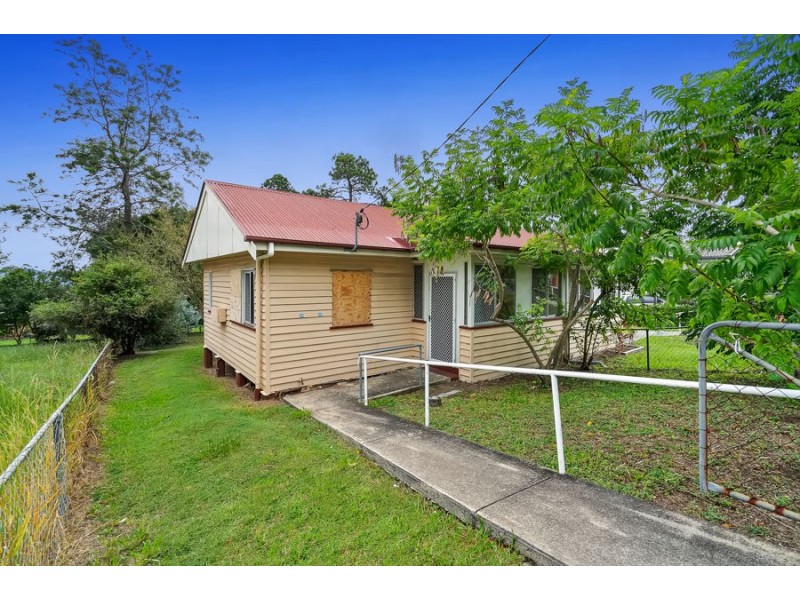 324 – 326 Nursery Road, Holland Park QLD 4121