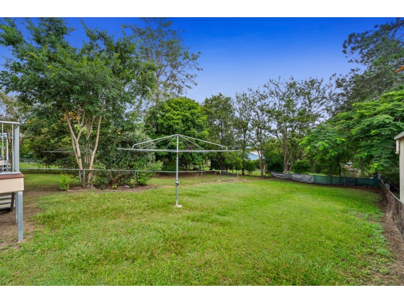 324 – 326 Nursery Road, Holland Park QLD 4121