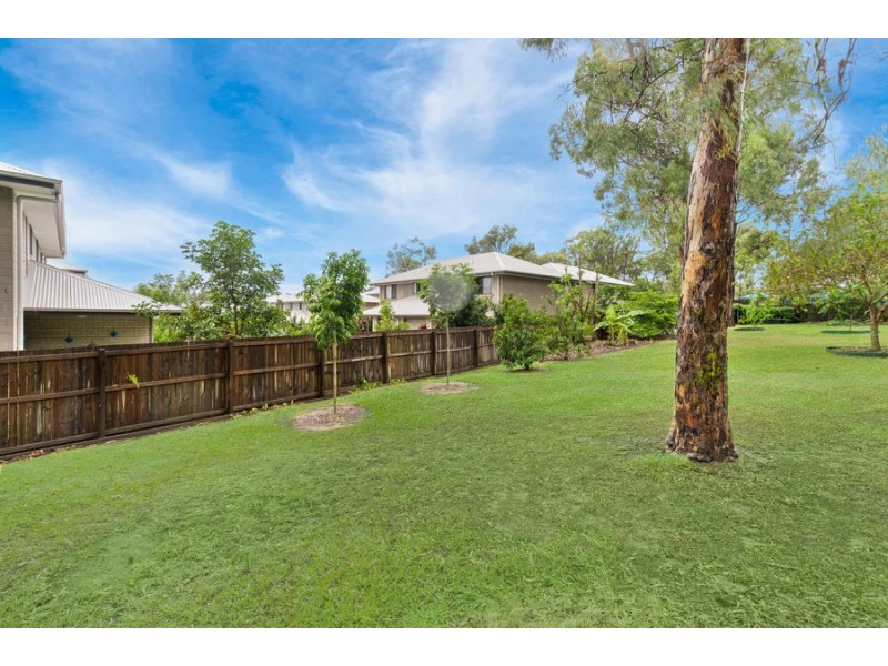 7-13 Fiddlewood Crt, Park Ridge QLD 4125