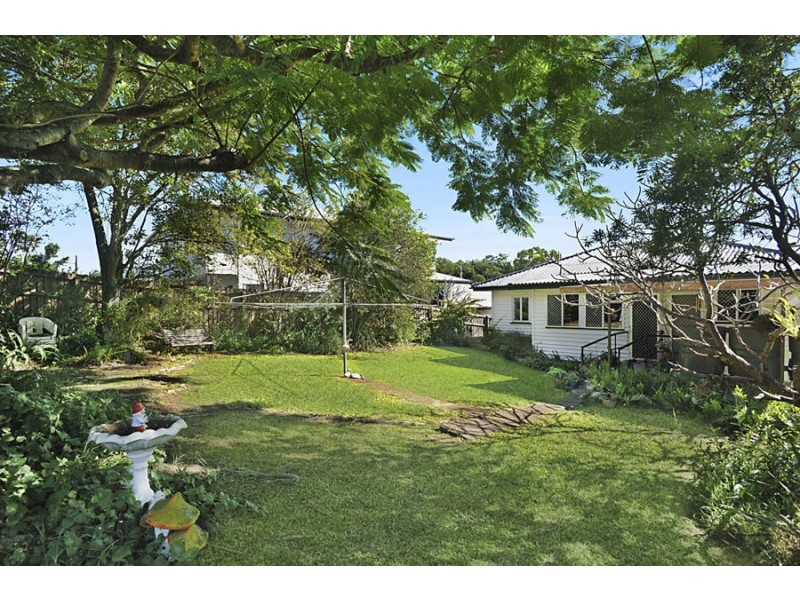 61 Melbourne Ave, Camp Hill QLD 4152