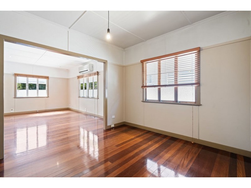 75 Victoria Terrace, Greenslopes QLD 4120