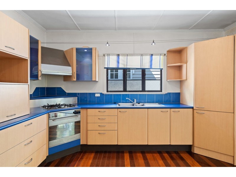 75 Victoria Terrace, Greenslopes QLD 4120