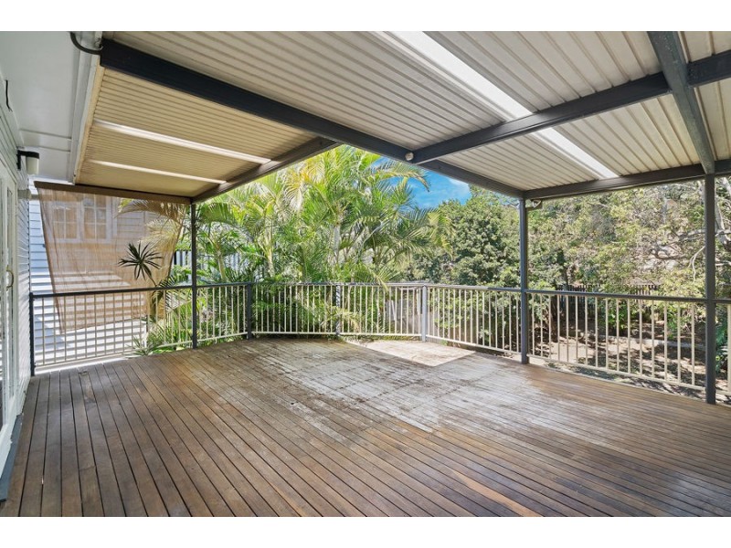 75 Victoria Terrace, Greenslopes QLD 4120