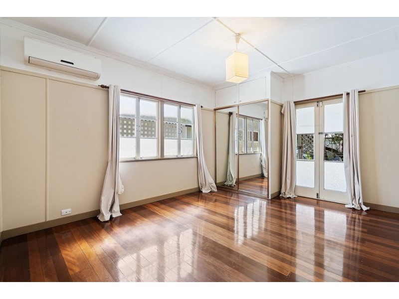 75 Victoria Terrace, Greenslopes QLD 4120