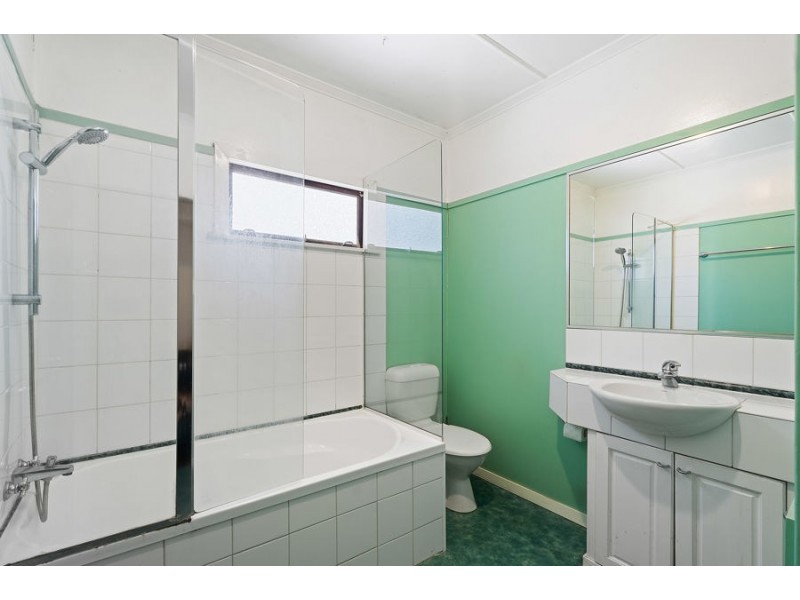 75 Victoria Terrace, Greenslopes QLD 4120