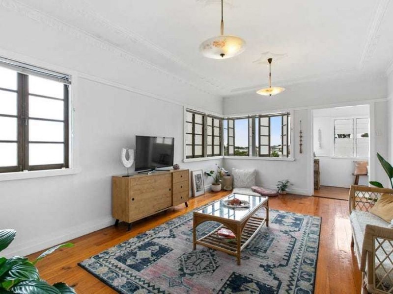 29 Oxley Dr, Holland Park QLD 4121