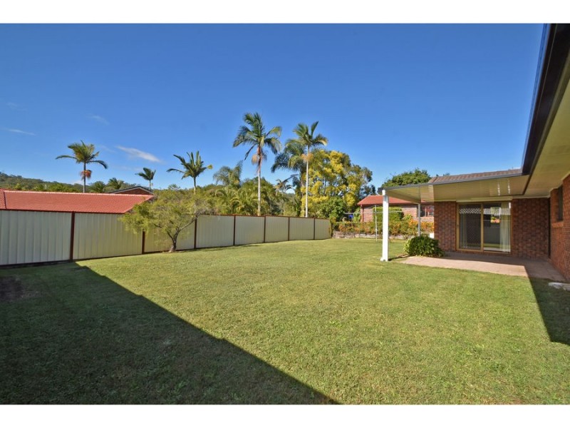 85 Bridgnorth Street, Carindale QLD 4152